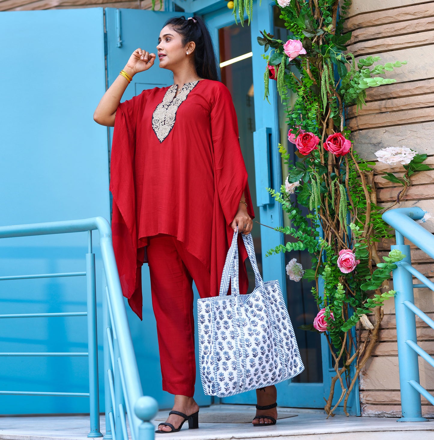 White and blue canvas tote